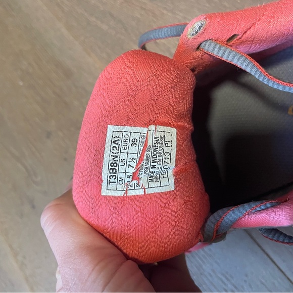 ASICS gel nimbus, lightly used - Picture 3 of 4